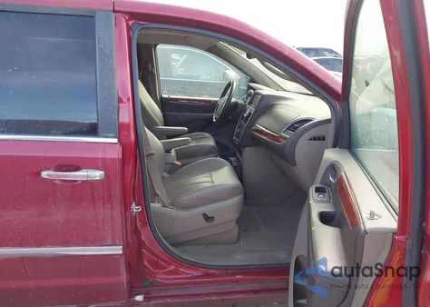 2014 Chrysler Town & Country Touring L z USA, uszkodzony, nr VIN 2C4RC1CG5ER199833